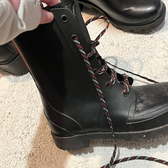BERNARDO BLACK RAIN/SNOW BOOTS!! REALLY COMFY AND COZY😍 VERY WARM! SIZE 9 - Picture 2 of 8